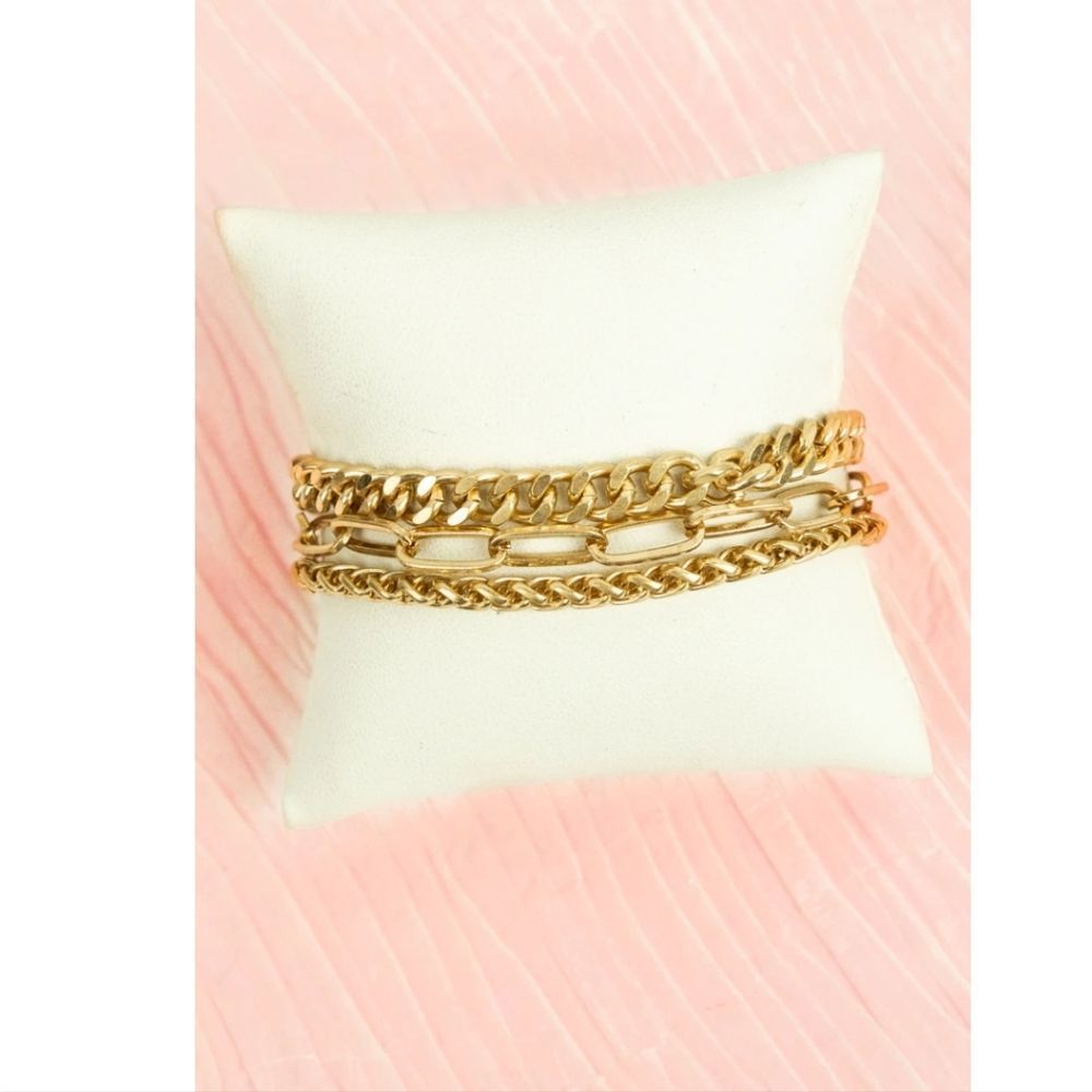 𝅺goldtone Athena Chain Bracelet - Picture 7 of 7